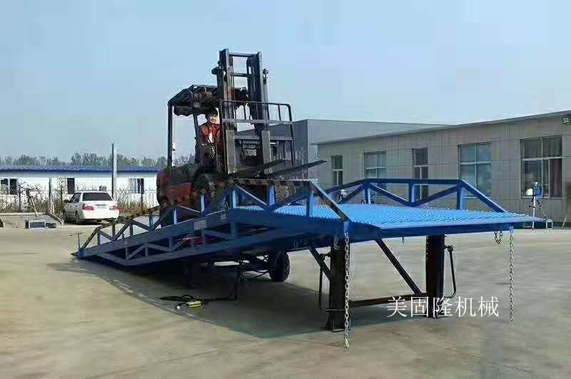 蚌埠移动式登车桥价格